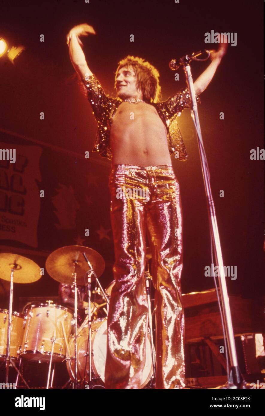 Rod Stewart &b The Faces at Wembley Arena 29th October 1972 Stock Photo