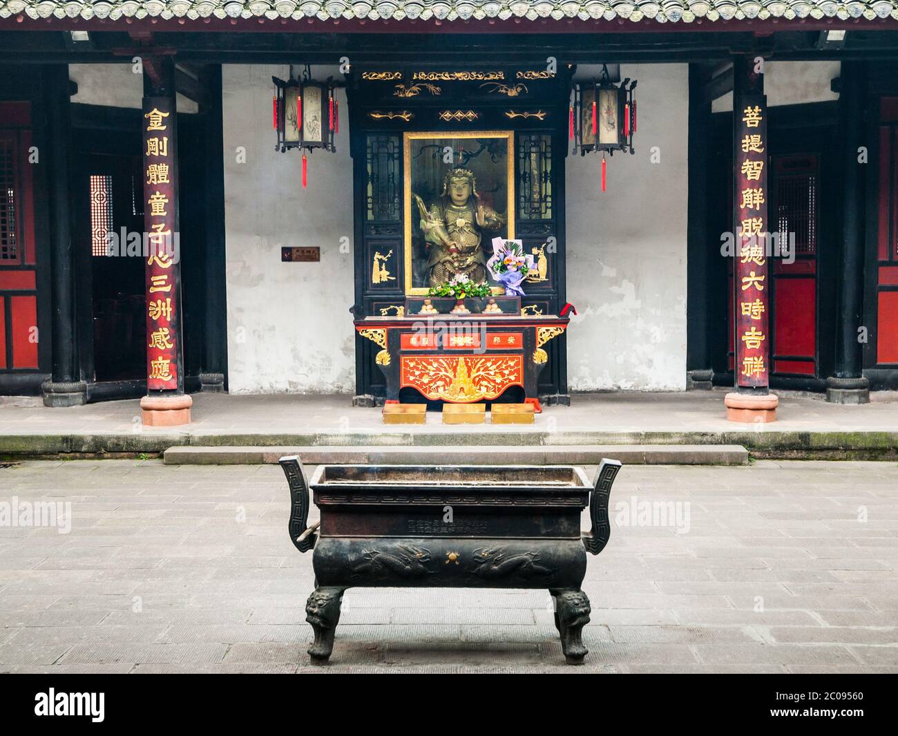 Courtyard in Wenshu Buddhist Monastery, Manjushri, Chengdu in Sichuan Province, China Stock Photo