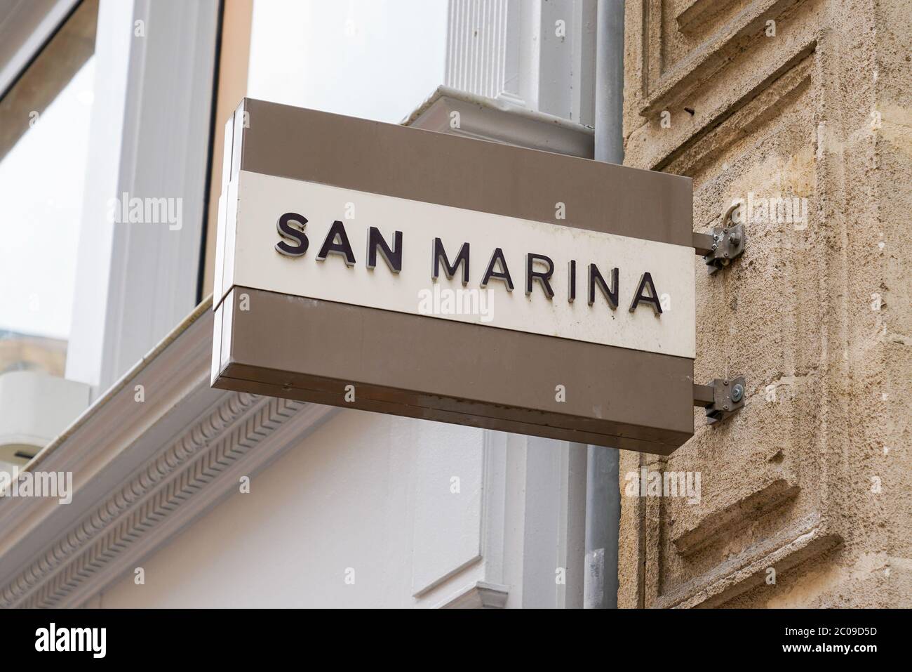 Bordeaux , Aquitaine / France - 06 01 2020 : san marina logo sign on wall  store of fashion shoes Stock Photo - Alamy