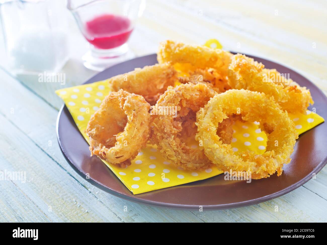 Oven fried onion rings hi-res stock photography and images - Alamy