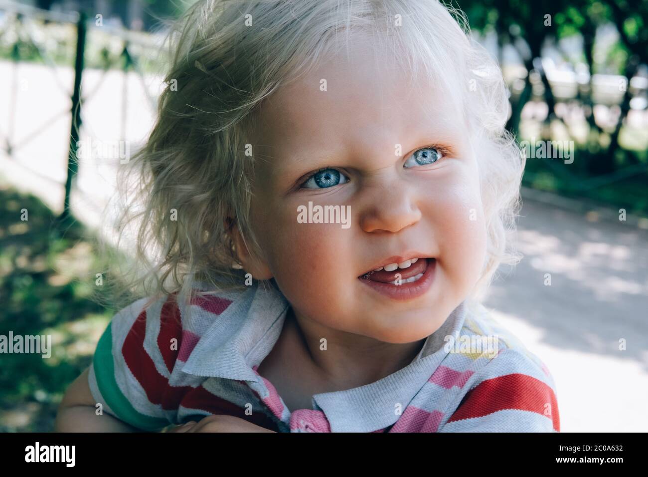 Blond boy blue eyes hi-res stock photography and images - Alamy