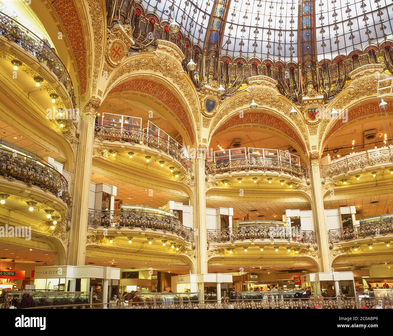 Interior dome and galleries, Galleries Lafayette department store, Boulevard Haussmann, Paris, Île-de-France, France Stock Photo