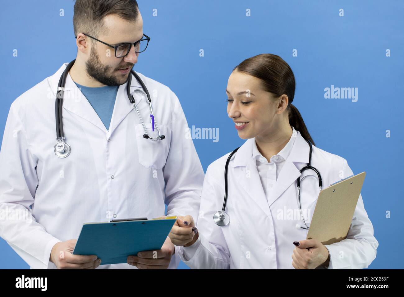 Analyzing data doctors in hi-res stock photography and images - Alamy