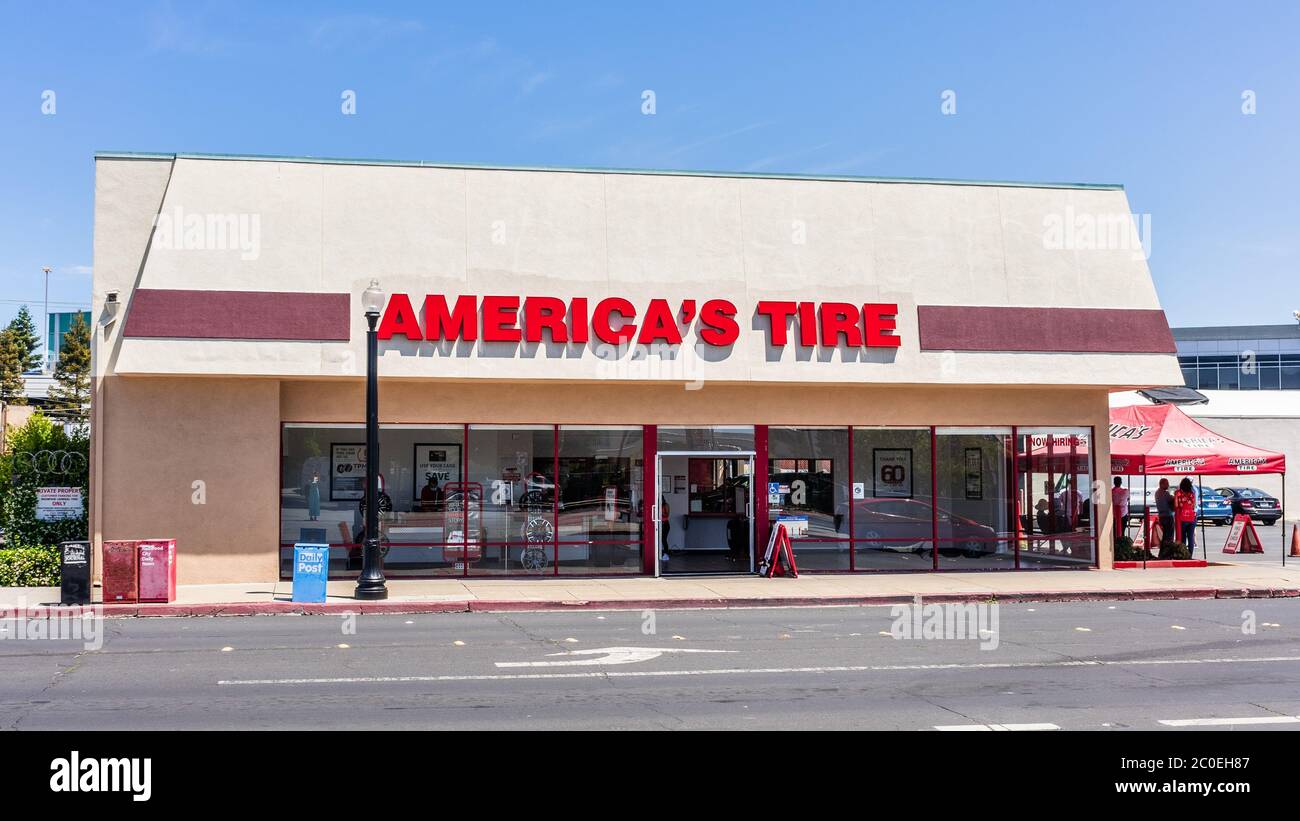 Discount Tire High Resolution Stock Photography And Images Alamy