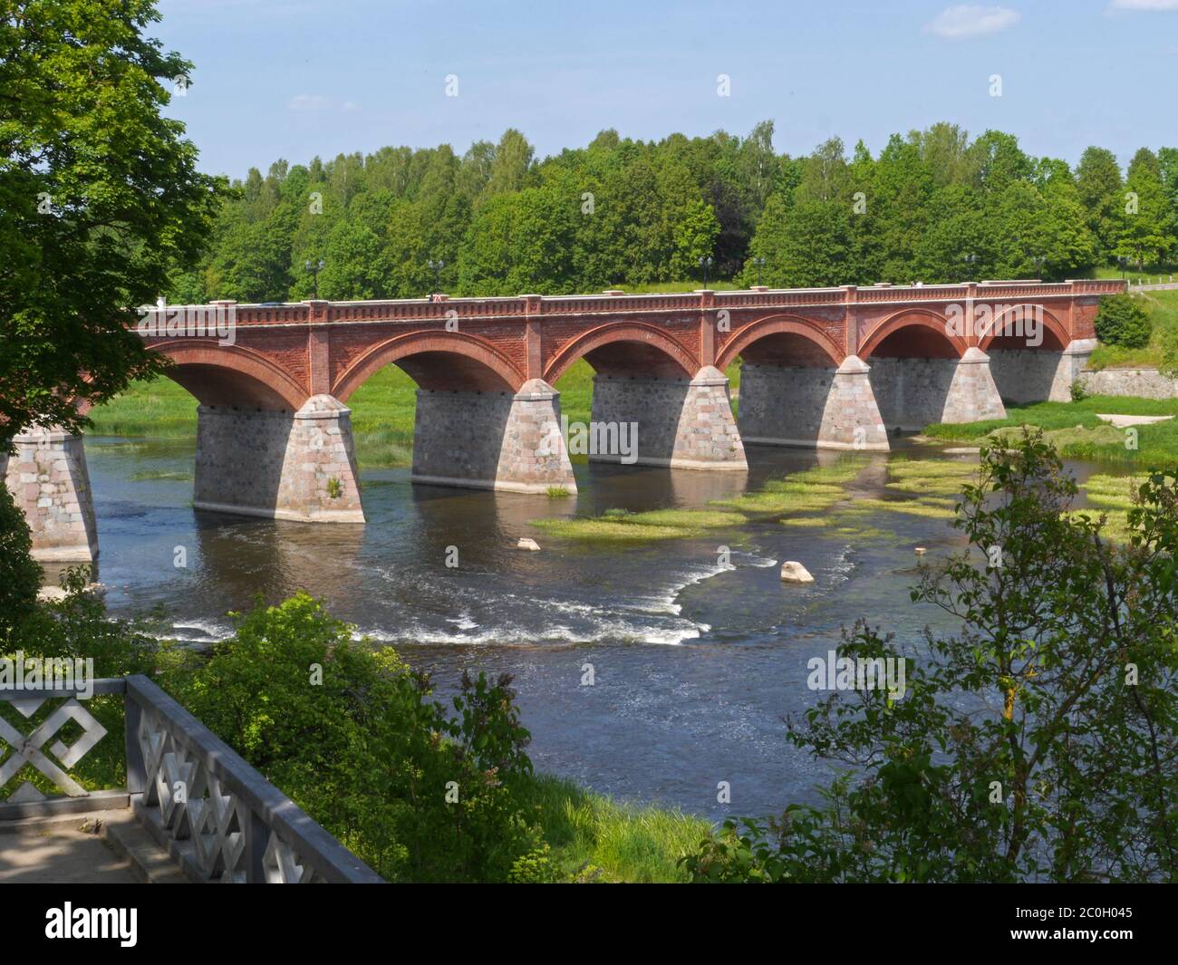 Bridge across river hi-res stock photography and images - Alamy