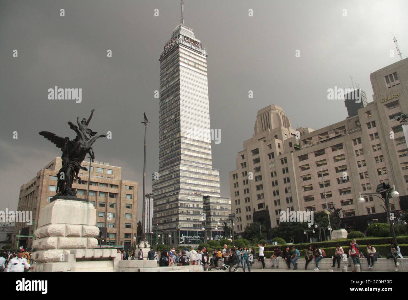 Torre latinoamerica hi-res stock photography and images - Alamy