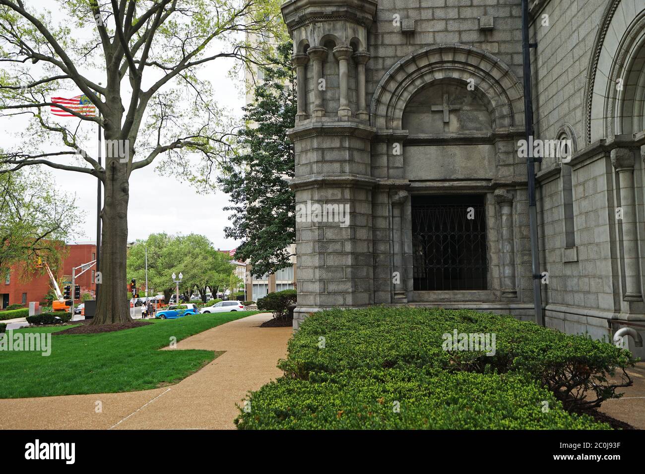Exterior architecture and design of 'Cathedral Basilica of Saint Louis ...
