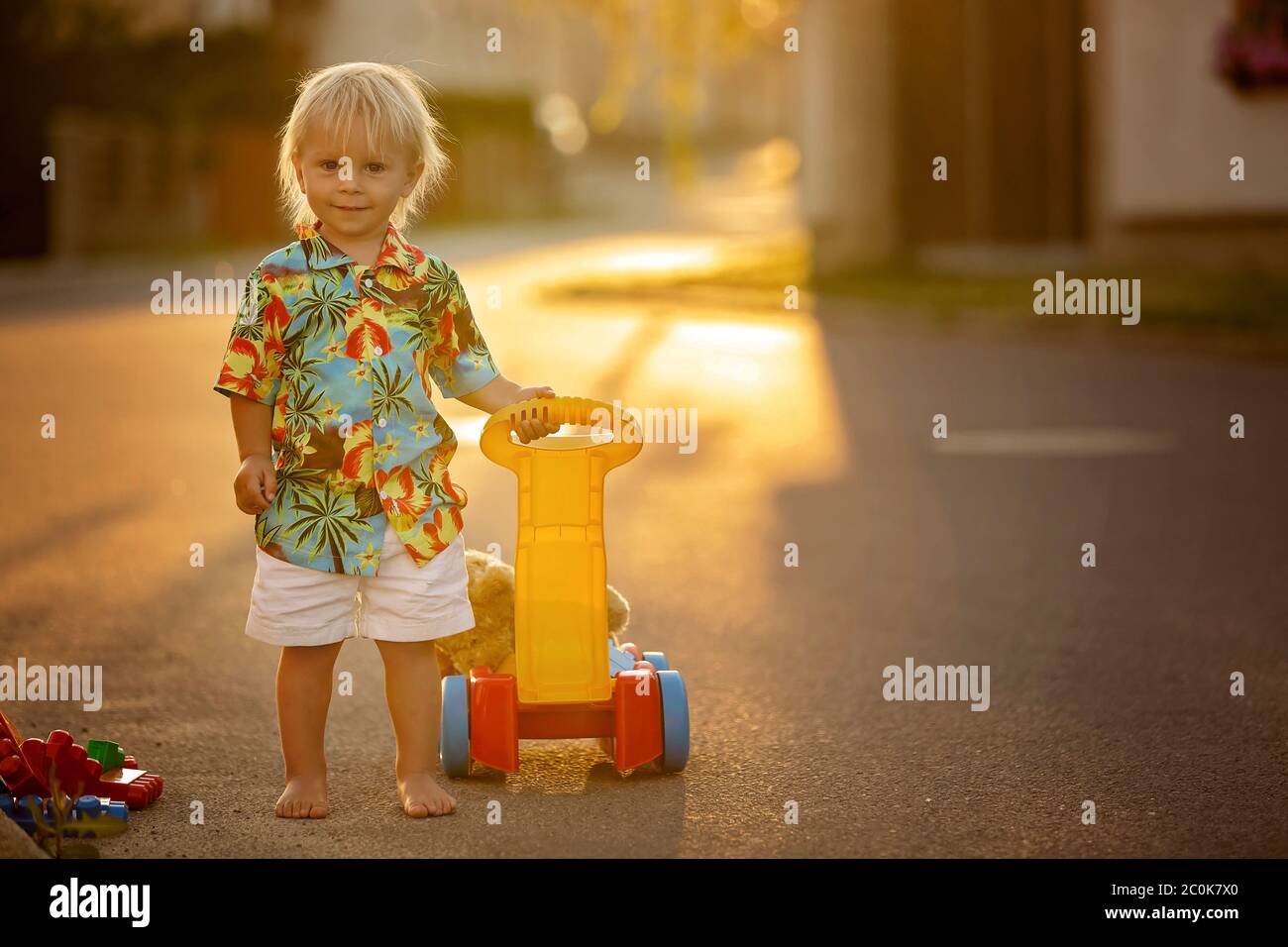 small plastic cars for toddlers