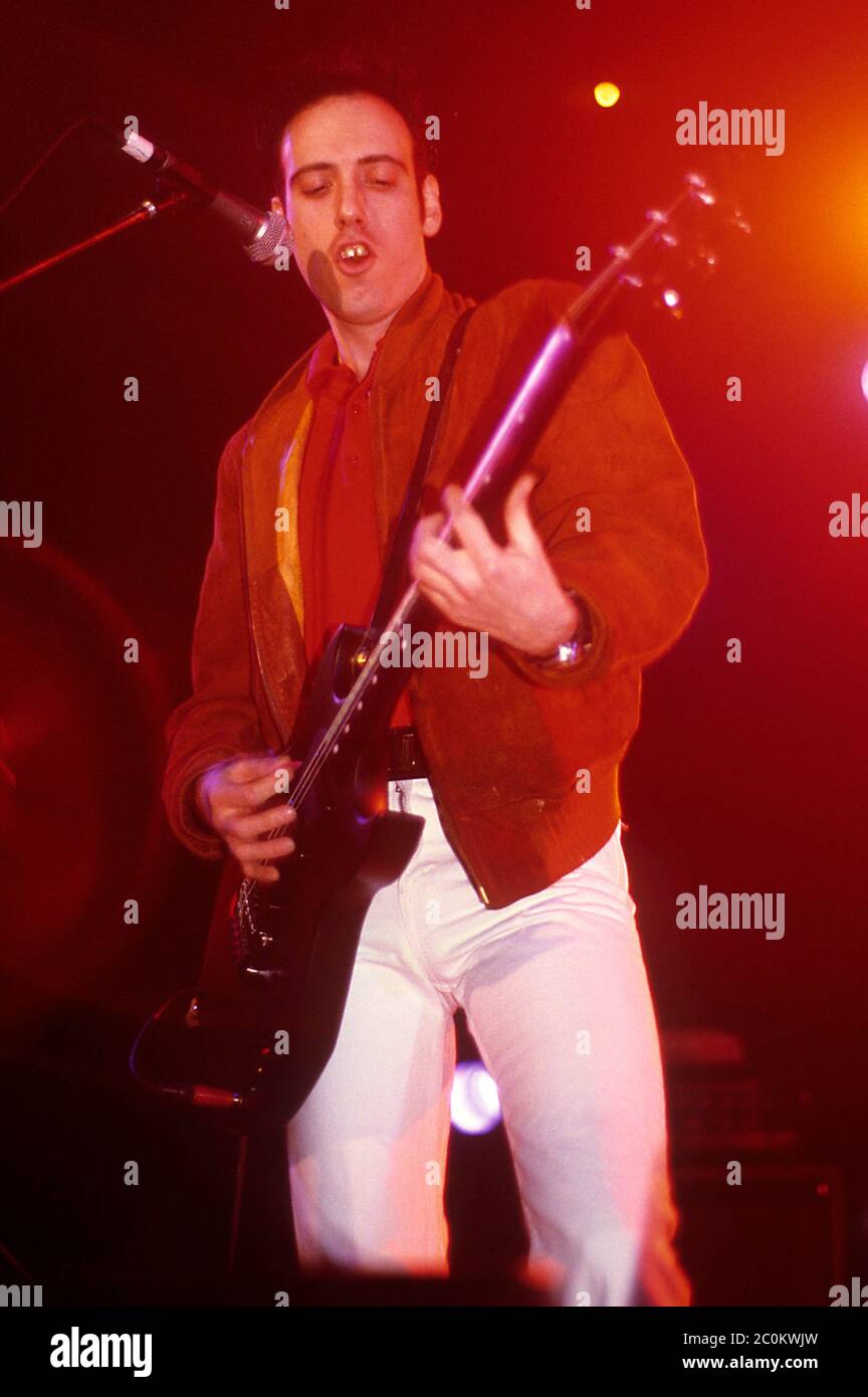 Mick jones 1987 hires stock photography and images Alamy