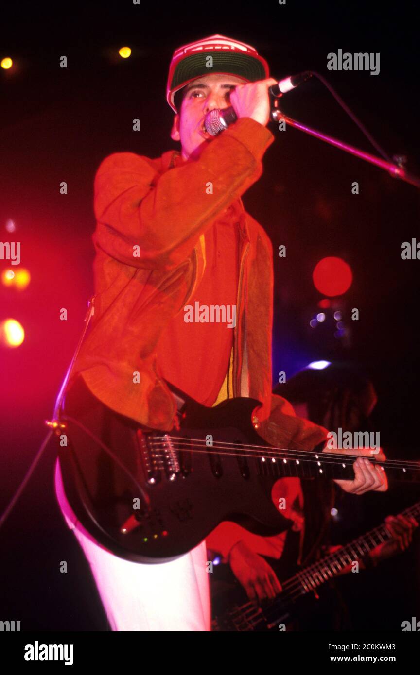 Mick jones 1987 hires stock photography and images Alamy