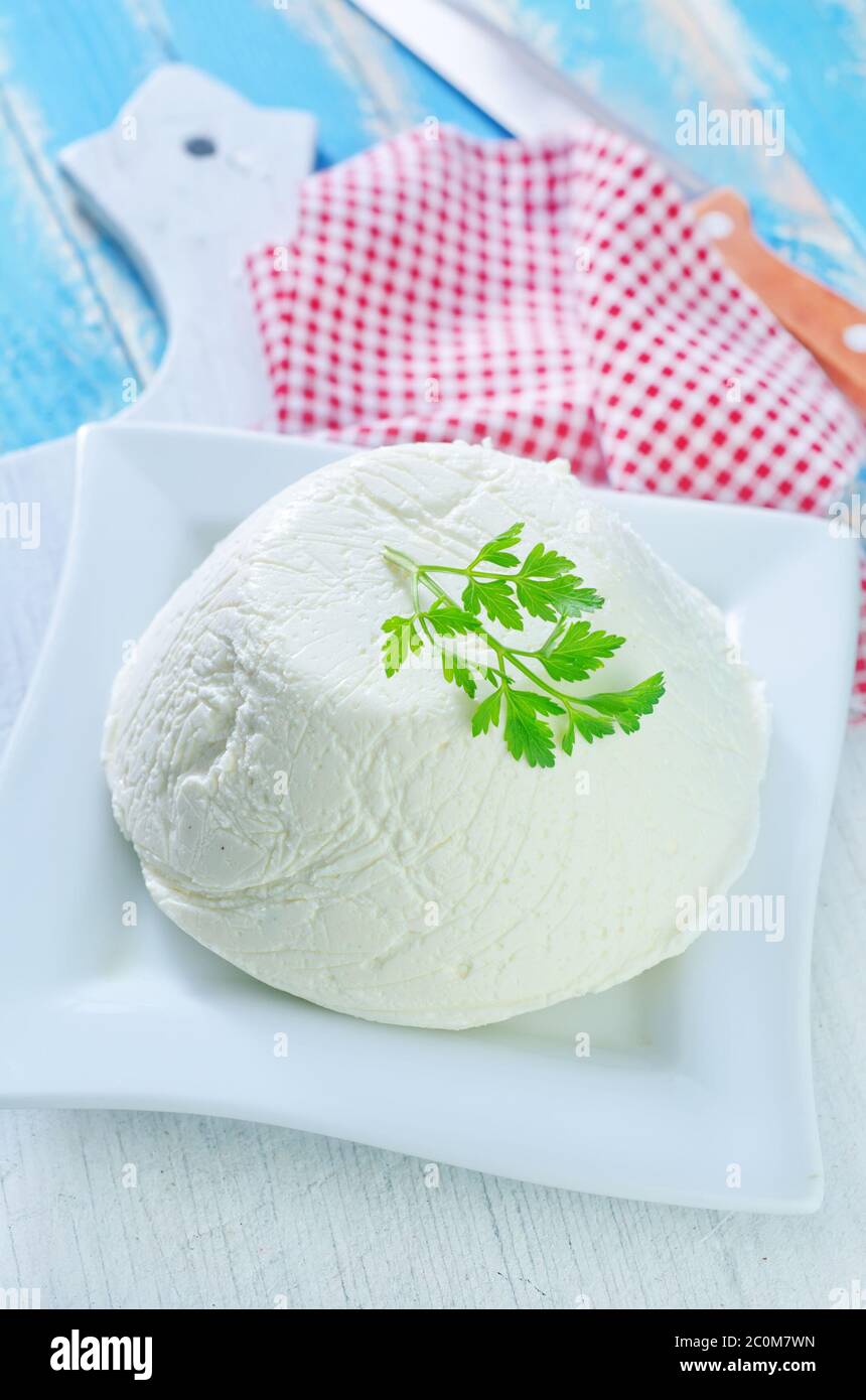 Ricotta serving hi-res stock photography and images - Alamy