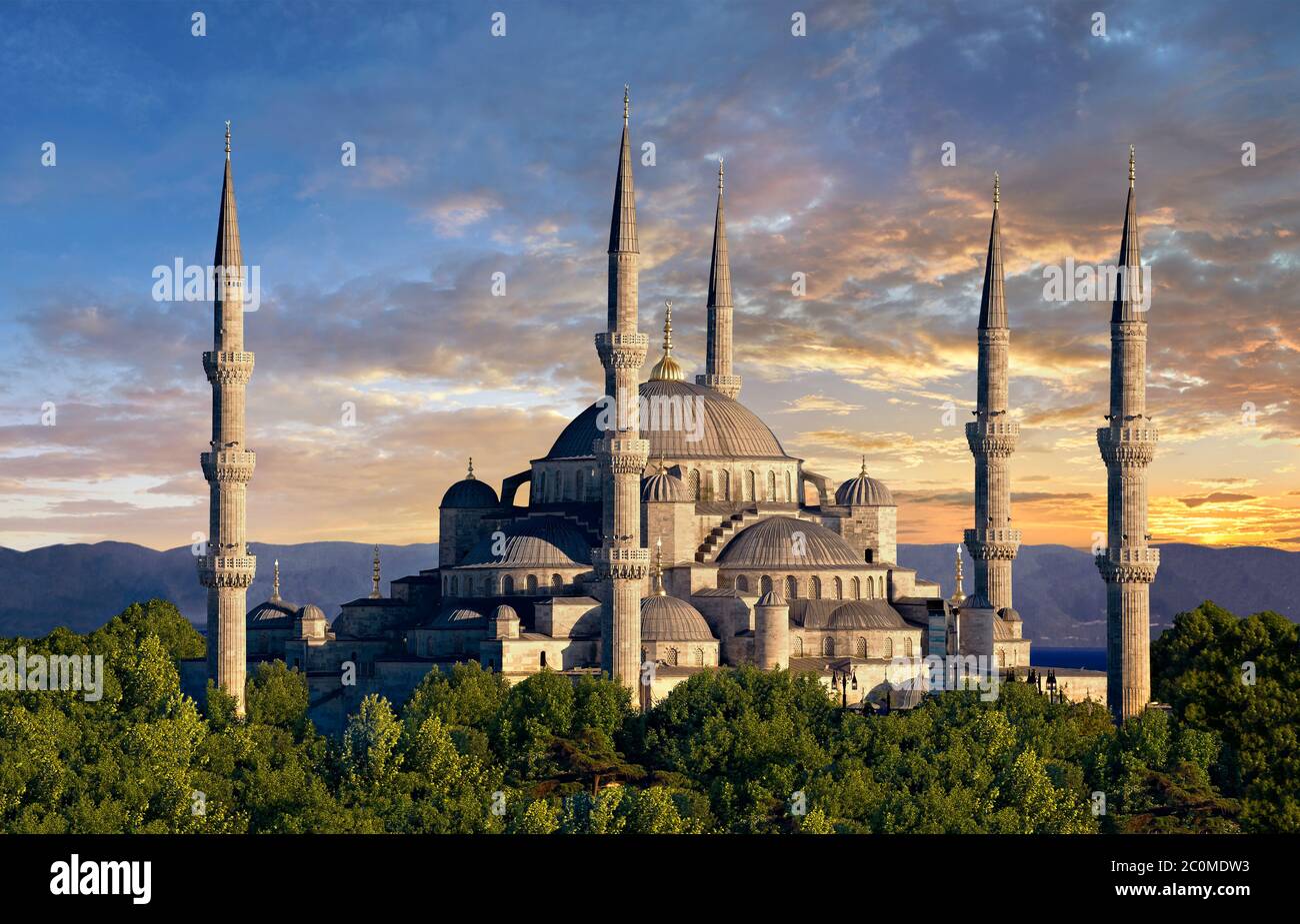 Sunset over the Sultan Ahmed Mosque (Sultanahmet Camii) or Blue Mosque ...