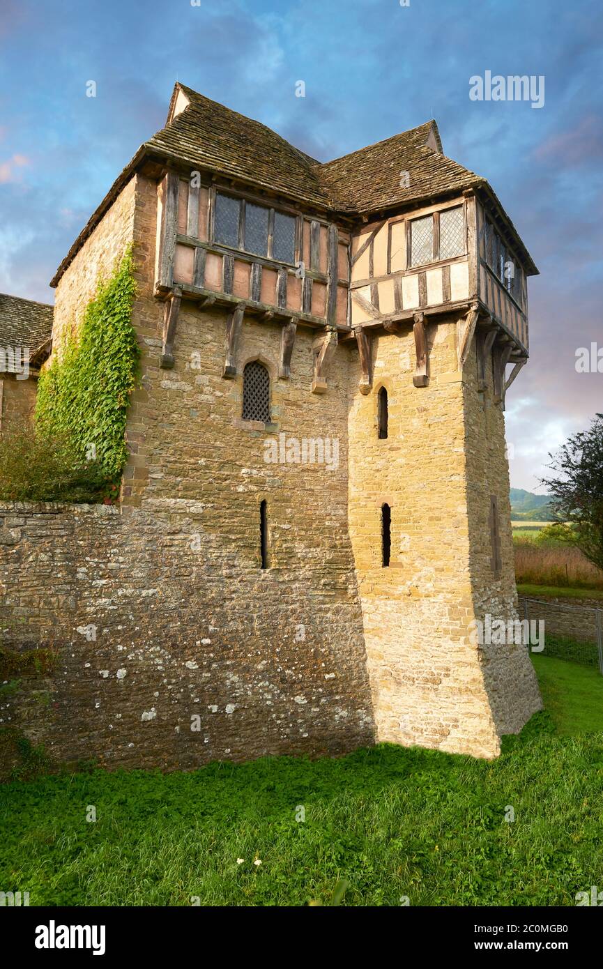 The half timbered north tower built in the 1280s, the  finest fortified medieval manor house in England, Stokesay Castle, Shropshire, England Stock Photo