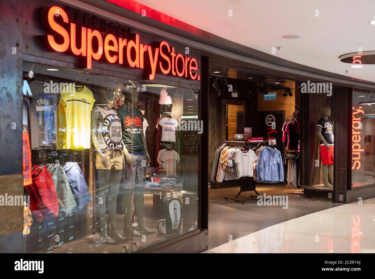 Hong Kong, China. 29th May, 2020. British clothing brand Superdry store and  logo seen in Hong Kong. Credit: Budrul Chukrut/SOPA Images/ZUMA Wire/Alamy  Live News Stock Photo - Alamy