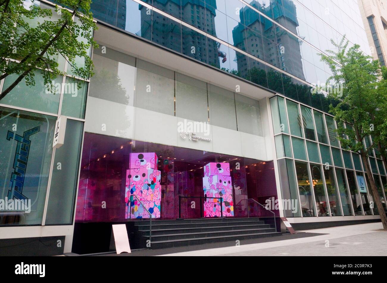 Sm Entertainment June 12 The Headquarters Of Sm Entertainment In Cheongdam Dong Of Gangnam District In Seoul South Korea South Korea S Biggest K Pop Label Sm Entertainment Was Founded By Former Singer
