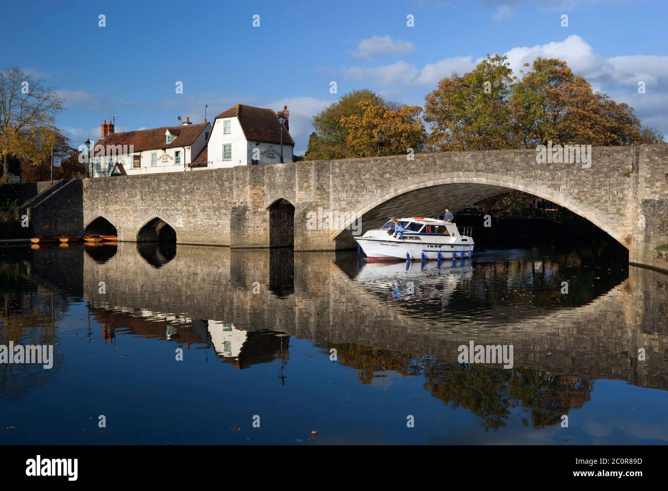 England - Oxfordshire - Abingdon - Abingdon Bridge over River Thames Stock Photo