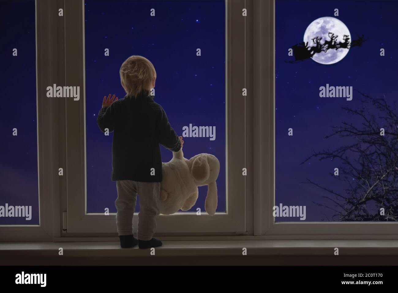 Child looking at night sky hi-res stock photography and images - Alamy