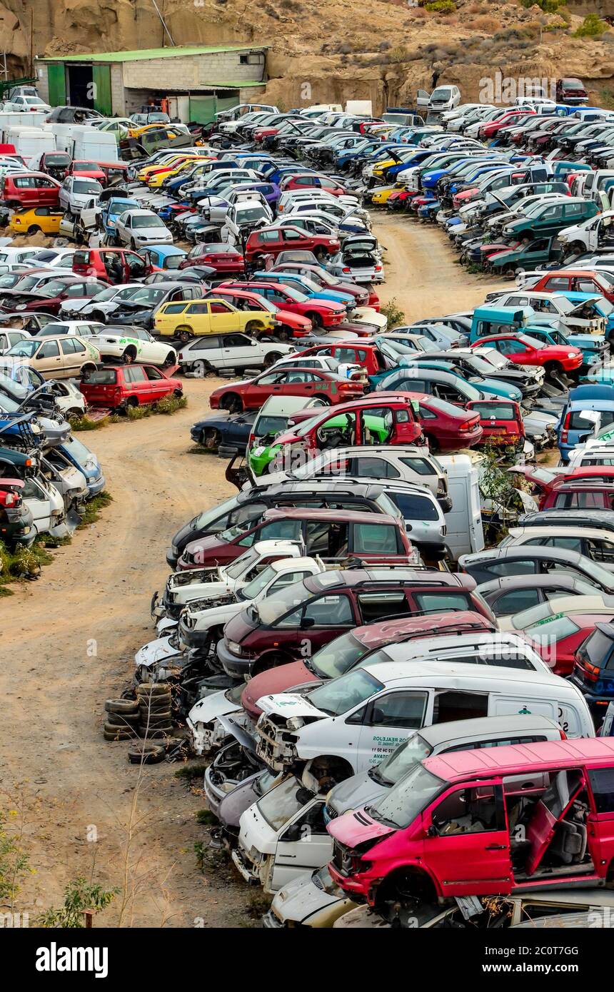 Old Junk Cars On Junkyard Stock Photo - Alamy