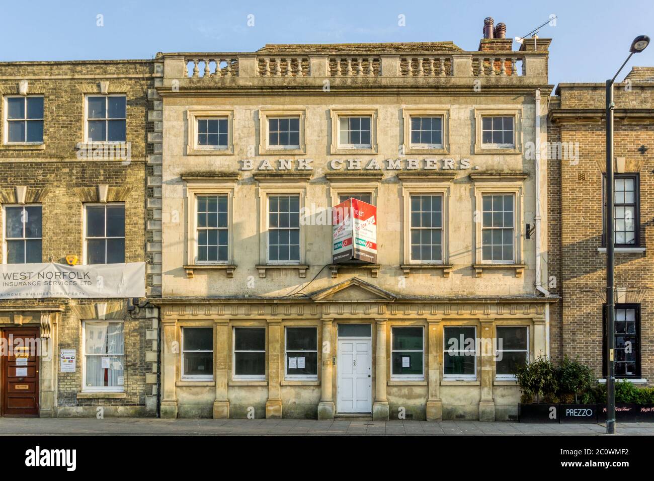 Grade II listed late 17th century Bank Chambers on Tuesday Market Place, King's Lynn was remodelled in the eighteenth century; now to let or for sale. Stock Photo