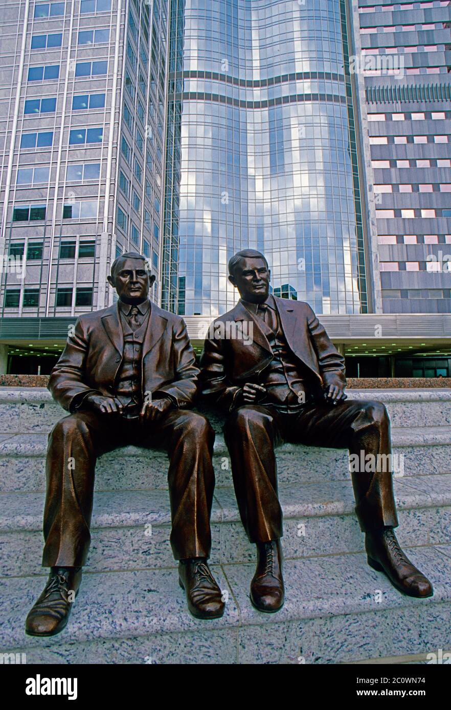 Statues of William & Charles Mayo, Mayo Clinic Hospital, Rochester, Minnesota, USA Stock Photo