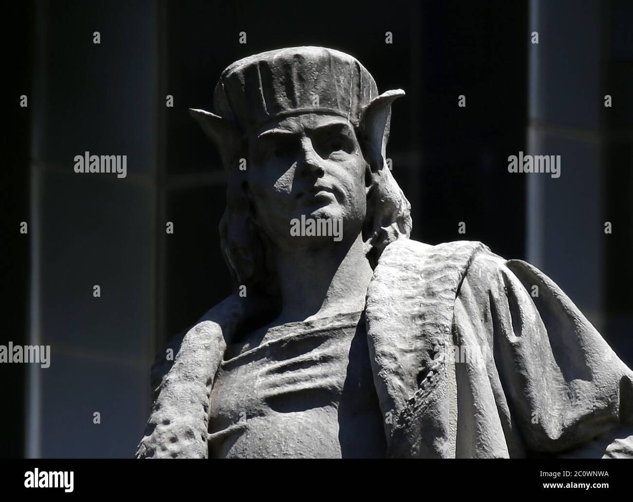 Vandalized Monuments High Resolution Stock Photography and Images Alamy