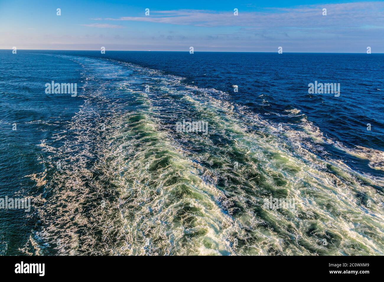 Boat ship wake prop wash hi-res stock photography and images - Alamy