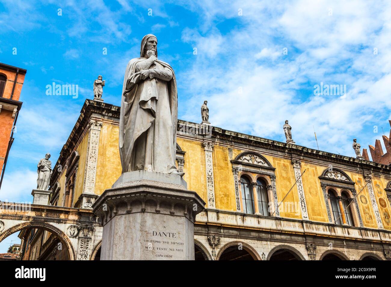 Statue of Dante in Verona, Italy Stock Photo Alamy