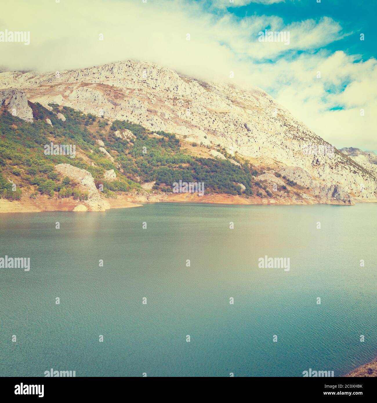 Empty valley reservoir hi-res stock photography and images - Alamy