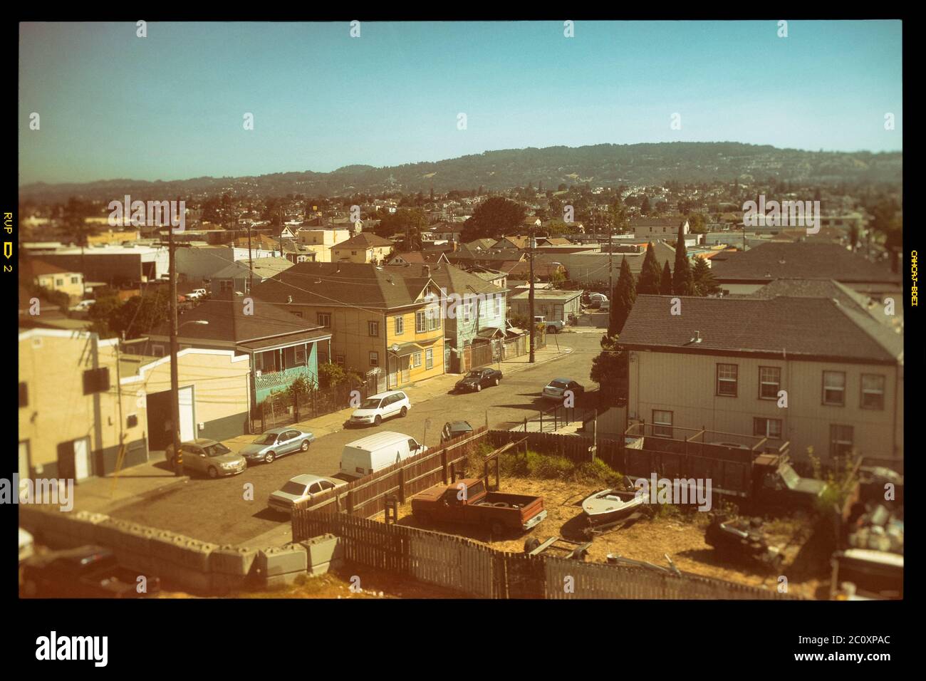 View of ghetto neighborhood in Oakland,Califonia Stock Photo - Alamy
