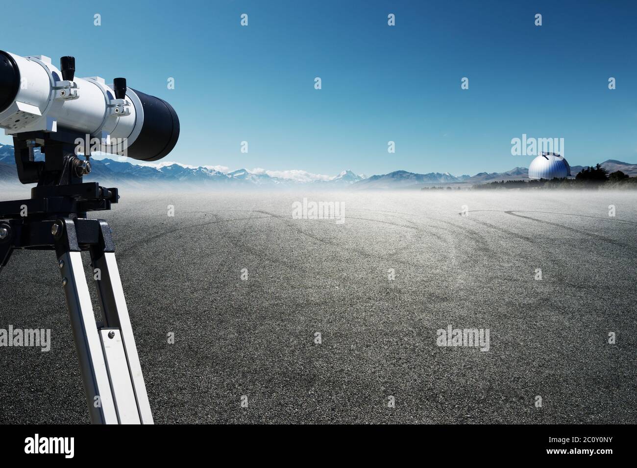 Telescope road hires stock photography and images Alamy