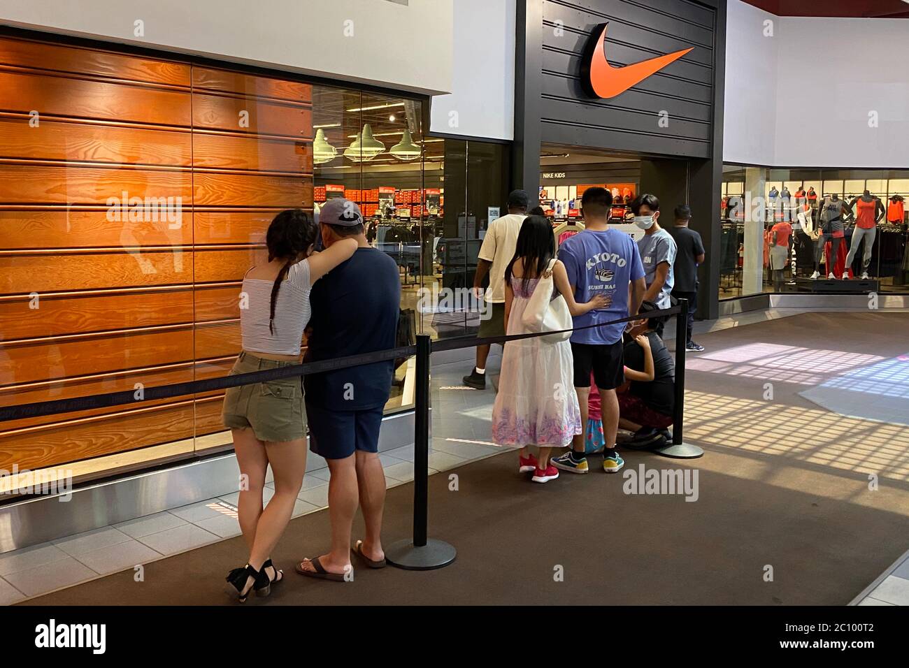 Page 3 - Nike outlet store High Resolution Stock Photography and Images -  Alamy