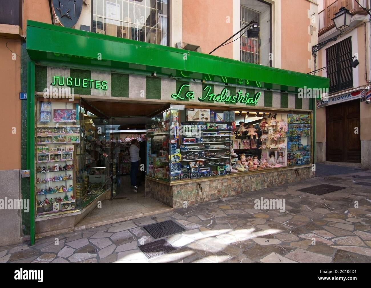 Toy shopping spain hi-res stock photography and images - Alamy