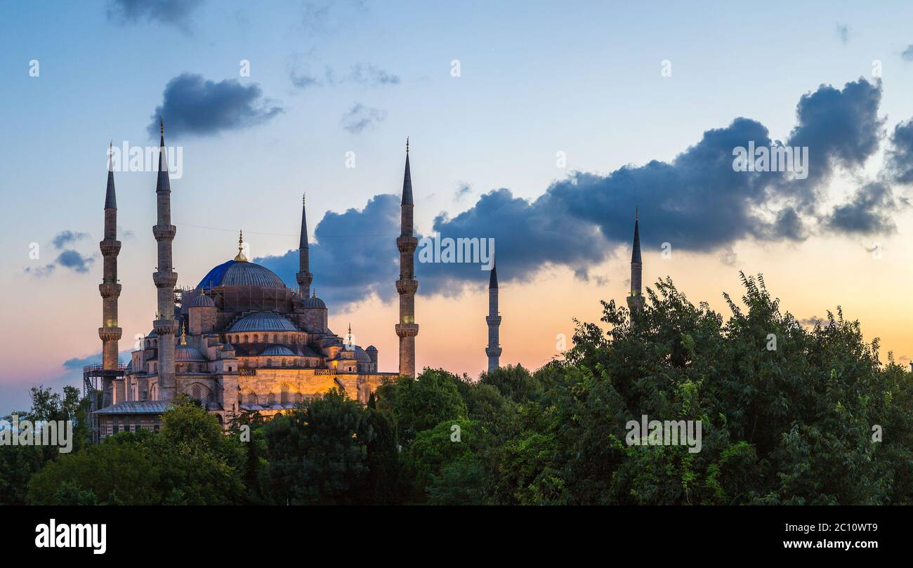 Panorama of Blue mosque (Sultan Ahmet mosque) in Istanbul, Turkey in a ...