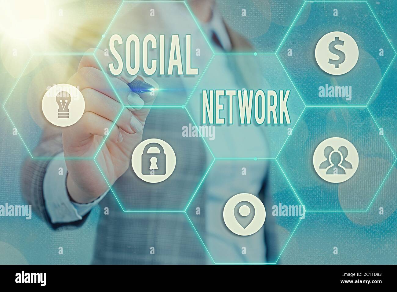 Writing note showing Social Network. Business concept for a framework of individual linked by interan individualal relationship Stock Photo