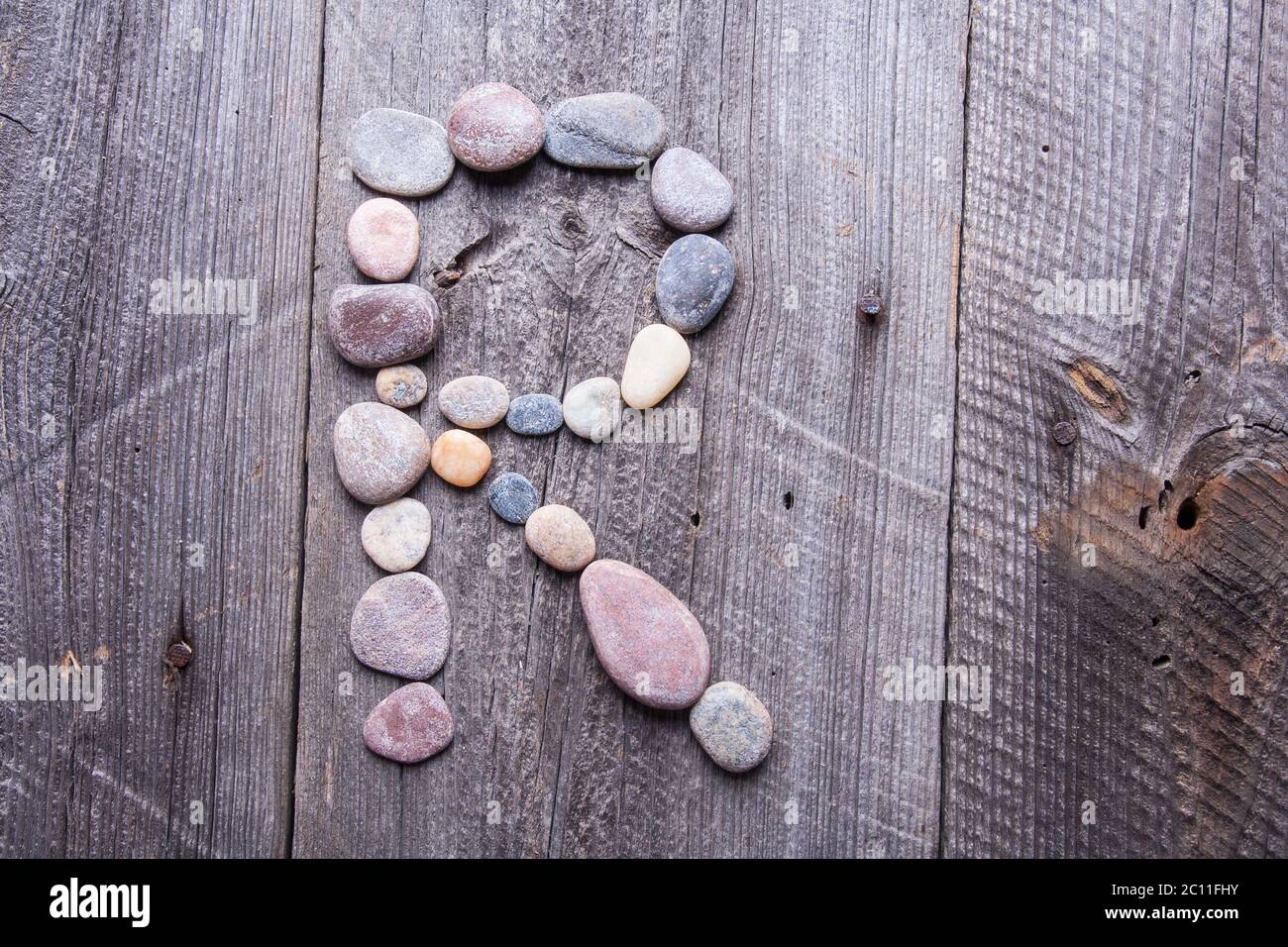 Letter r sculpture hi-res stock photography and images - Alamy