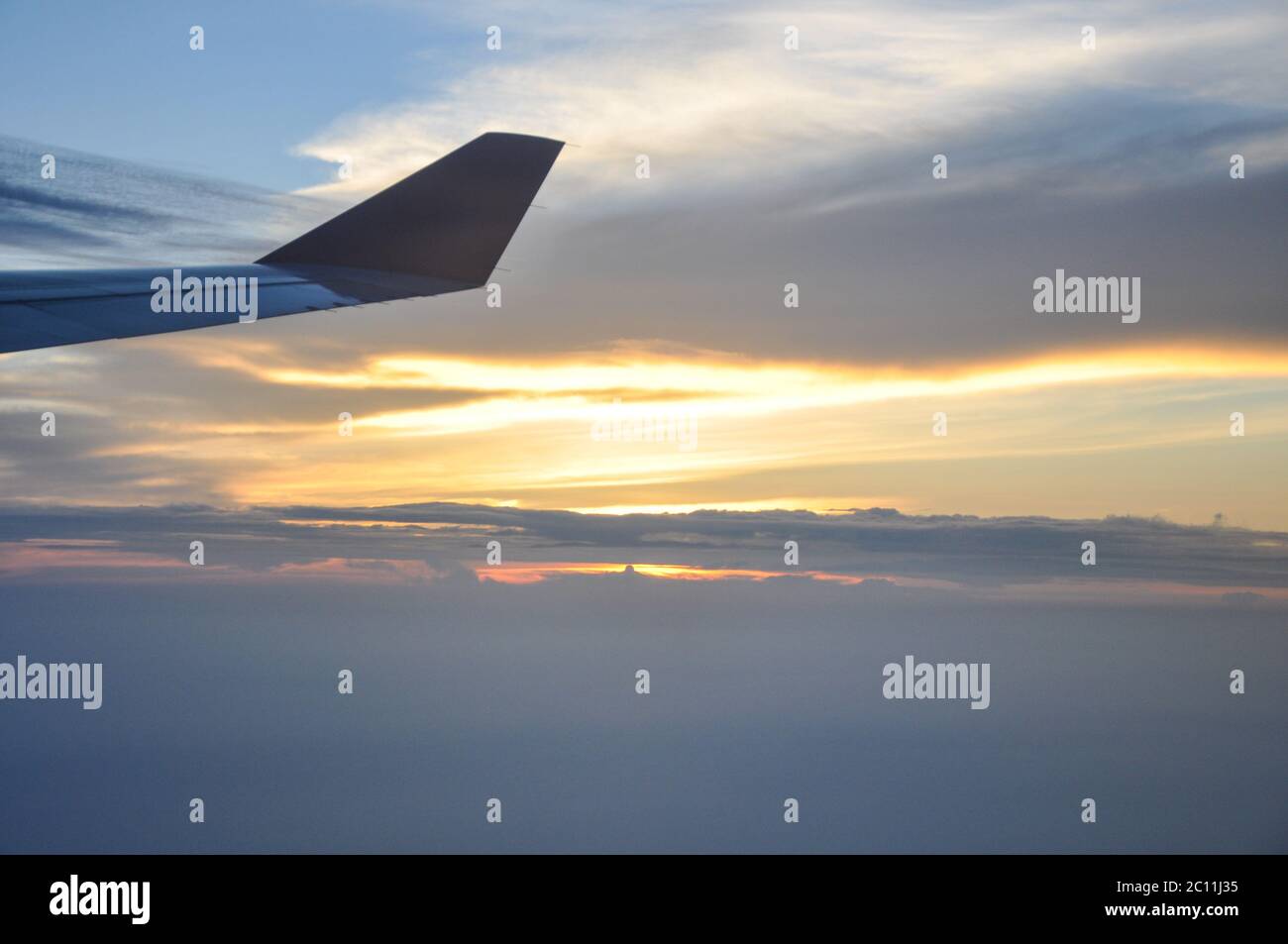 Flying into Kathmandu from Hong Kong Stock Photo - Alamy