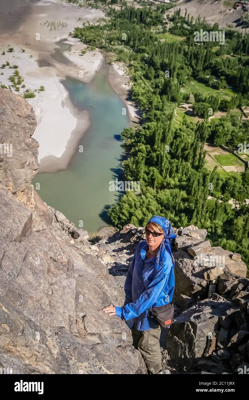 Asian girl rock climbing hi-res stock photography and images - Alamy