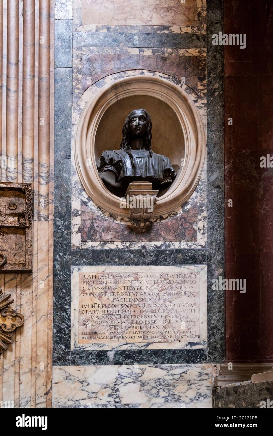 raffaello-sanzio-epitaffio-pantheon-in-rome-il-pantheon-visite