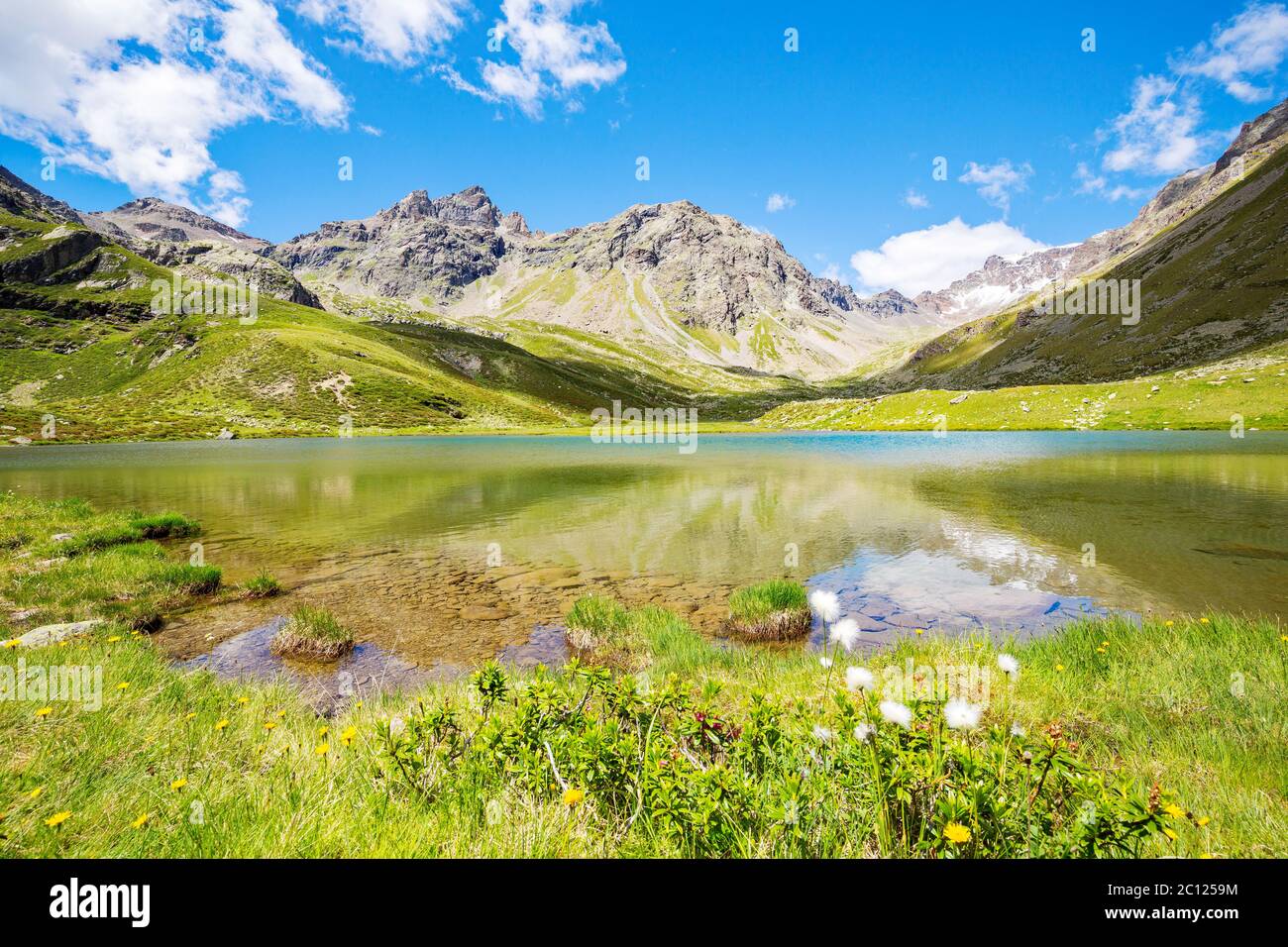 Tres val hi-res stock photography and images - Alamy