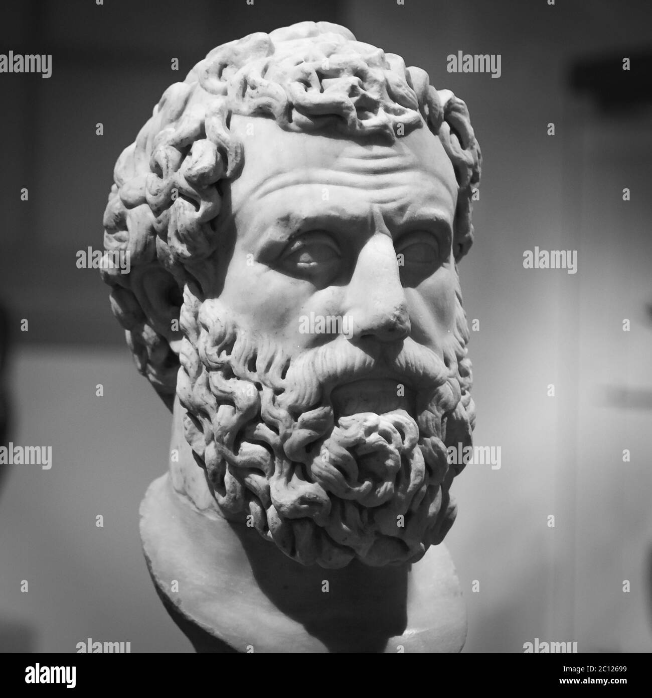 Head and shoulders detail of the ancient sculpture Stock Photo Alamy