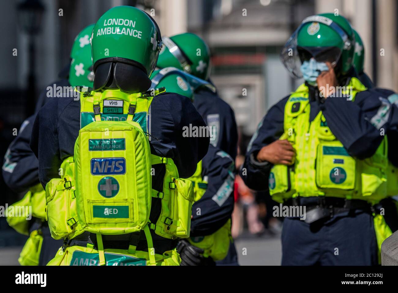 Old london ambulance hi-res stock photography and images - Alamy
