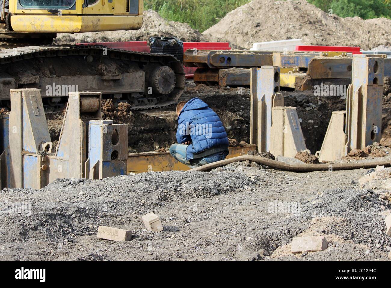 installation of metal structures immediate support for draining soil