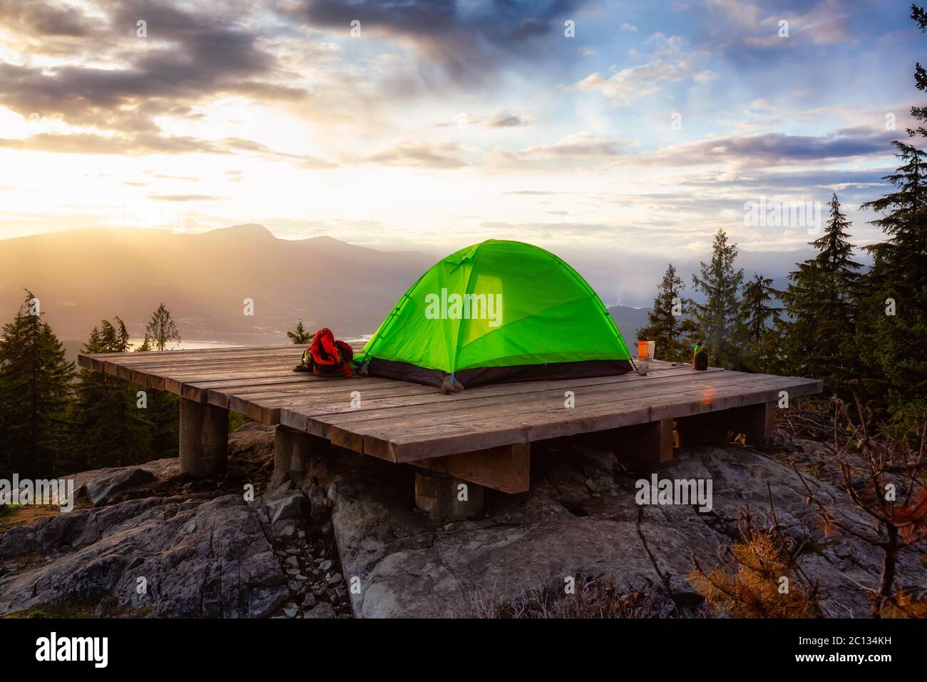 Tent on top of a mountain hi-res stock photography and images - Alamy