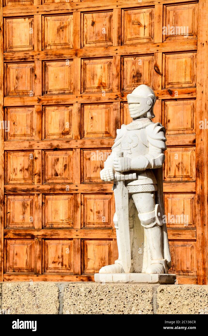Statue of a Medieval Knight Stock Photo Alamy
