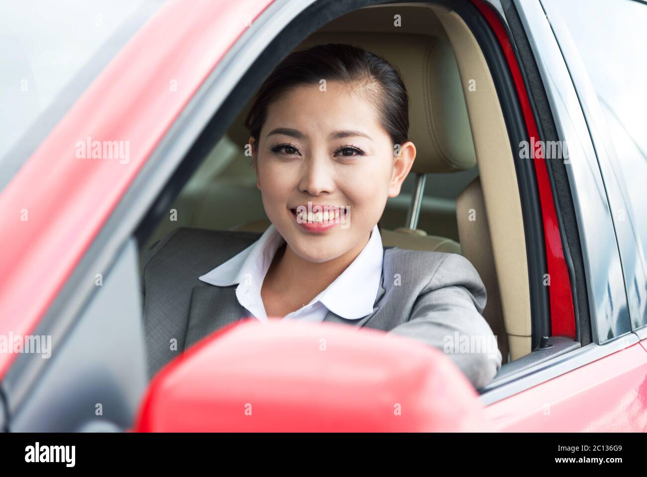 Asian girl car hi-res stock photography and images - Alamy