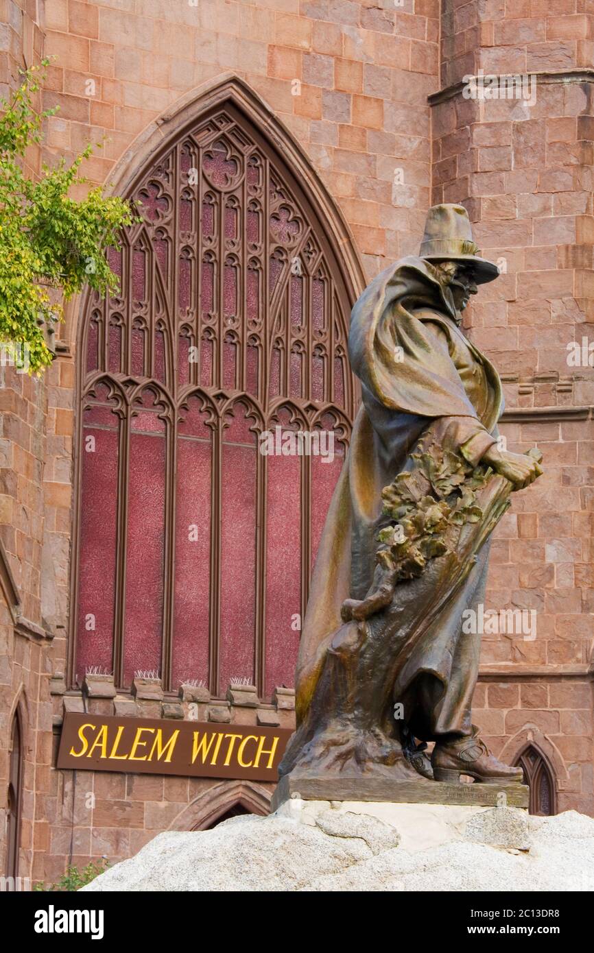 Salem witch museum statue hires stock photography and images Alamy