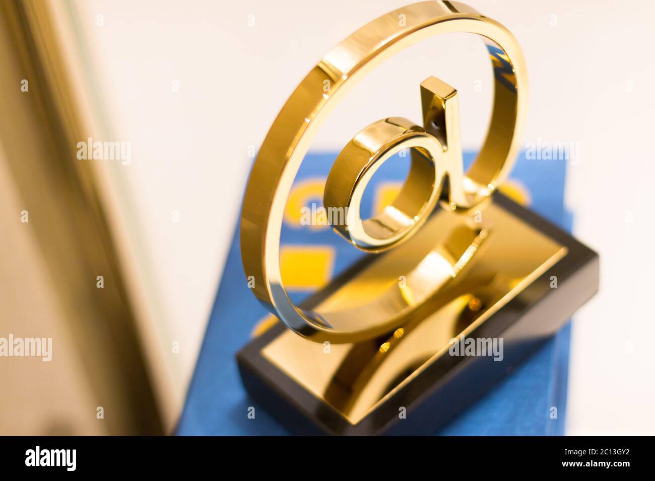 Gold email hi-res stock photography and images - Alamy