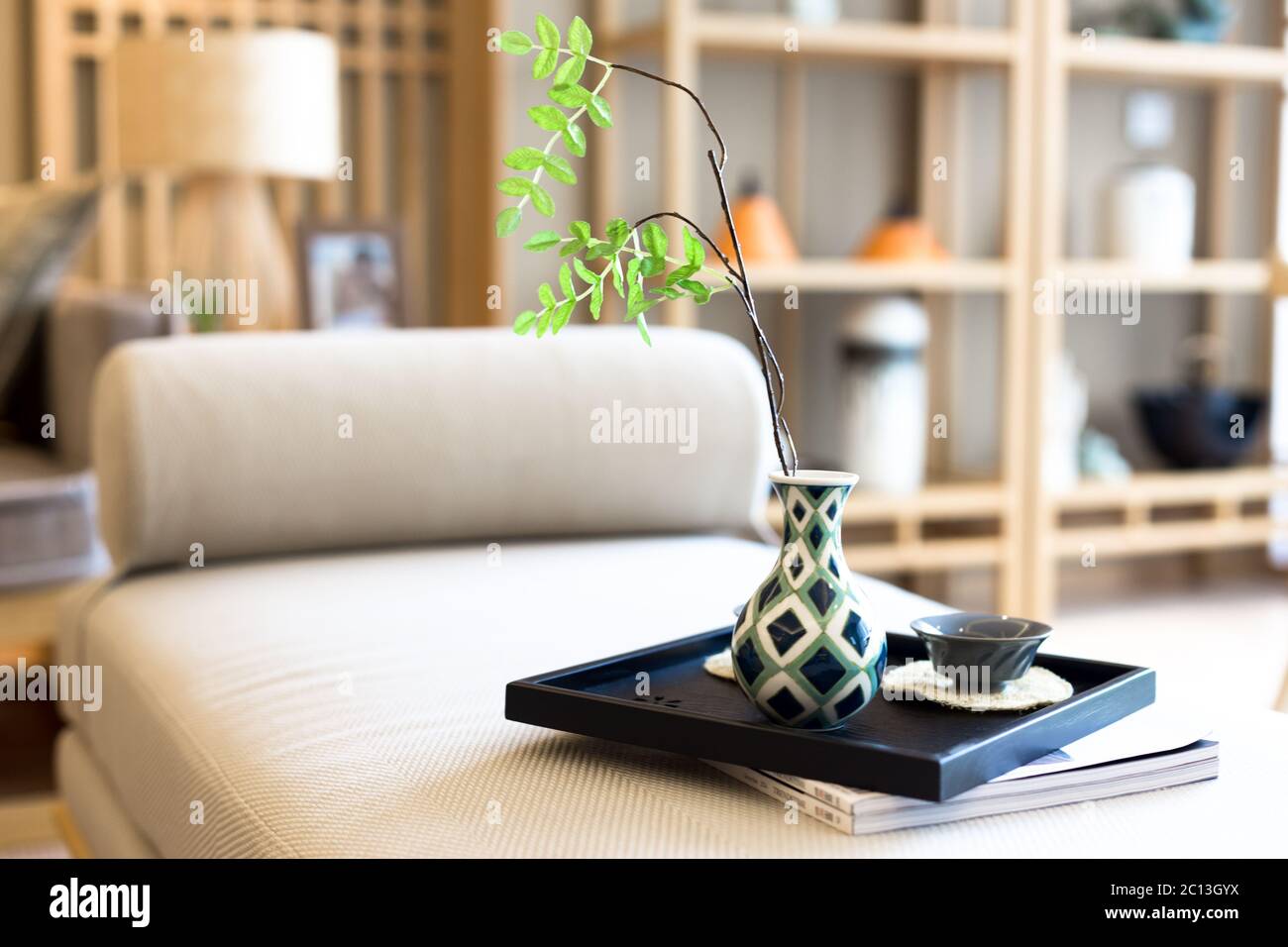 Traditional white room sets hi-res stock photography and images - Alamy