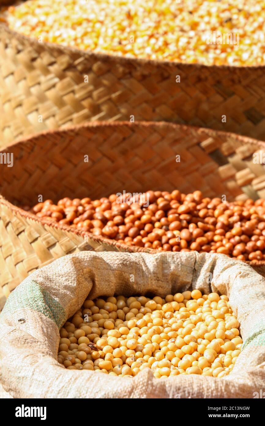 Bags of grain hires stock photography and images Alamy
