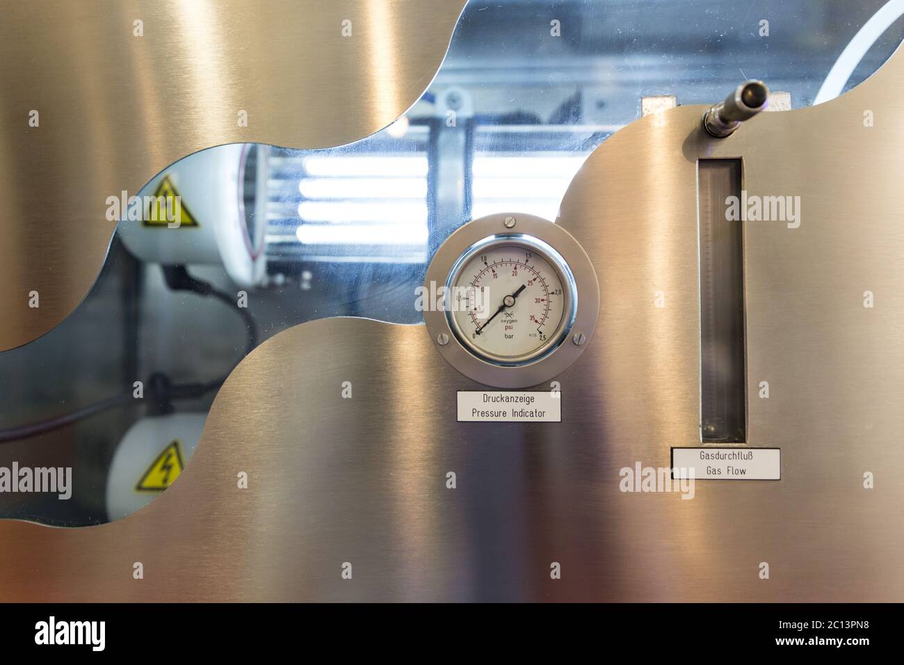 Pressure indicator and Gas flow measuring Stock Photo Alamy